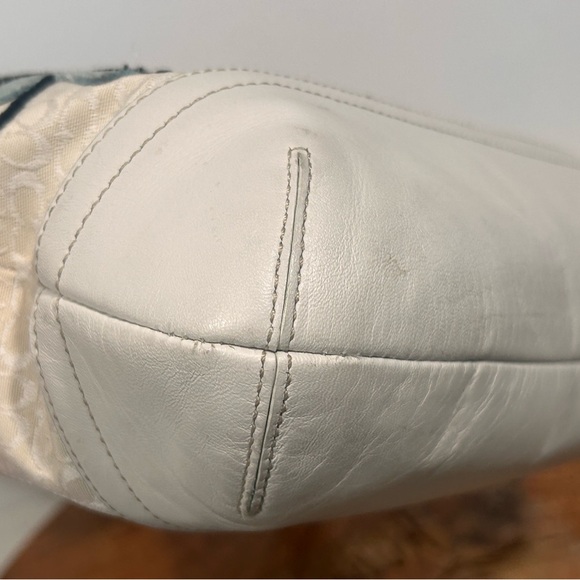 Vintage Coach White Floral Bumblebee Duffel Crossbody Bag F10871 Garden Fairy - Picture 6 of 9